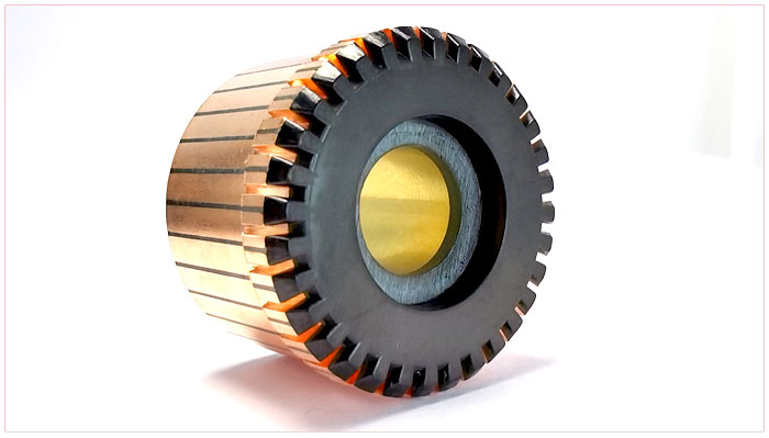 Garden machinery slot commutator